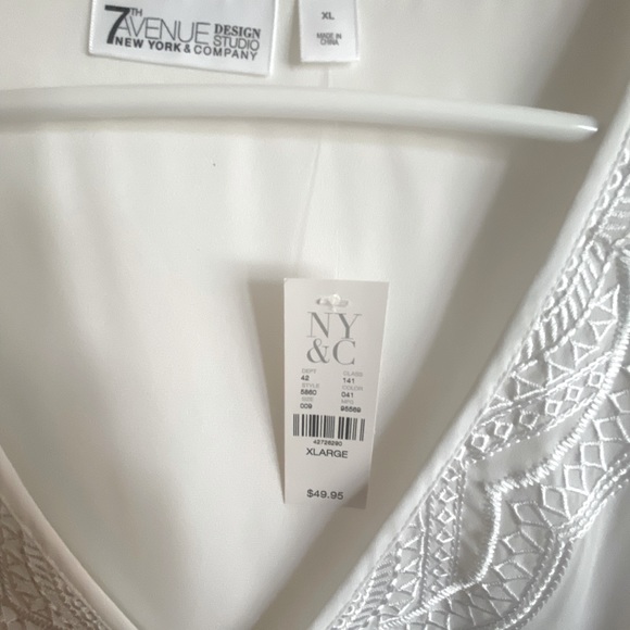 NWT NY&Co White blouse - Picture 2 of 3